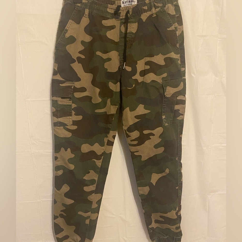 Kreamy Camo women’s drawstring waist & gathered at the ankle pants.